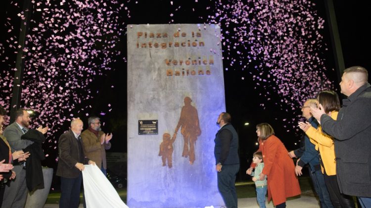 Con un acto emotivo, inauguraron la Plaza de la Integración “Verónica Bailone”