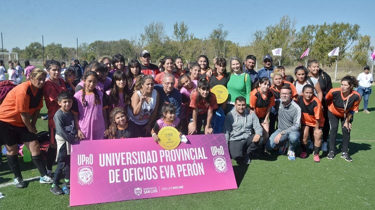 La Universidad Provincial de Oficios se hará cargo de todos los gastos del desarrollo del fútbol femenino en Villa Mercedes