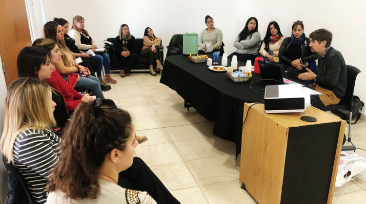 La Secretaría de la Mujer, Diversidad e Igualdad inició un nuevo ciclo de capacitaciones para operadores de la Línea 104