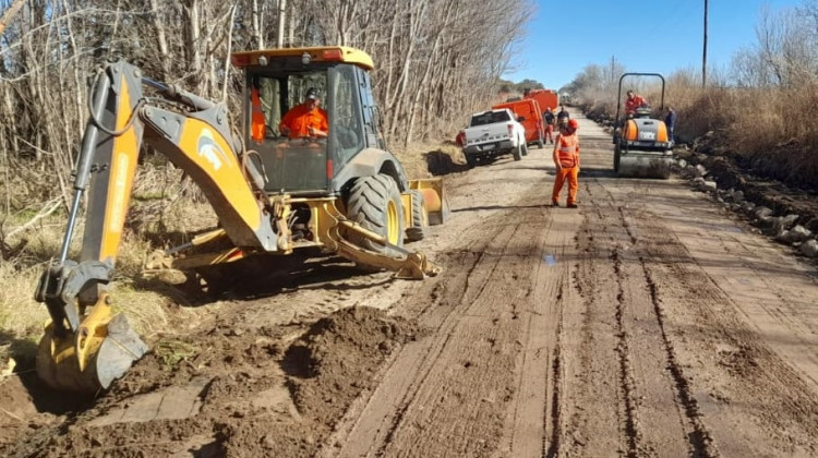 Vialidad Provincial no cesa los trabajos de mejora y mantenimiento de caminos