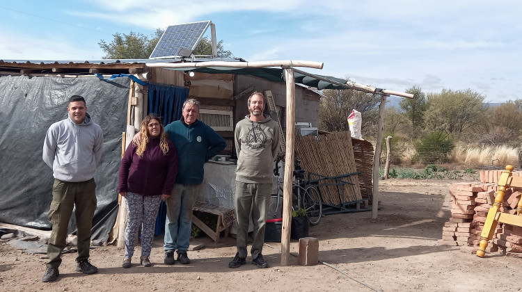 “Mi Energía Rural”: tres nuevas familias ya cuentan con sus equipos fotovoltaicos