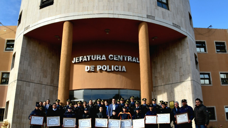 Reconocieron a efectivos de la Policía que salvaron vidas