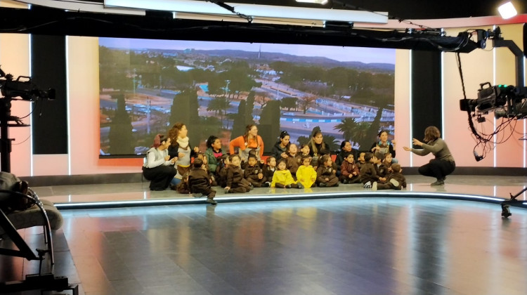 Alumnos y docentes del Jardín Virgen Niña visitaron Canal 13