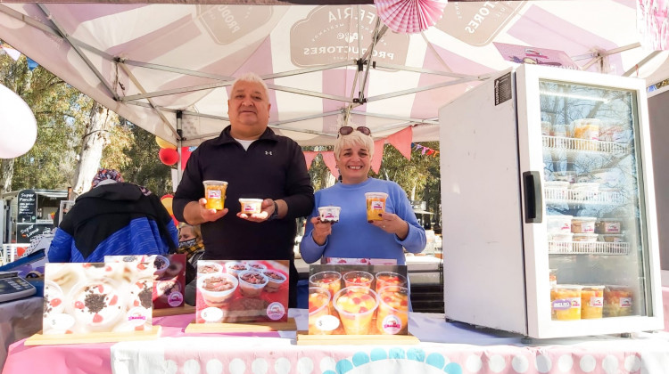 En un domingo soleado y agradable, comenzó la Feria de Pequeños y Medianos Productores en “El Lago” de Villa Mercedes