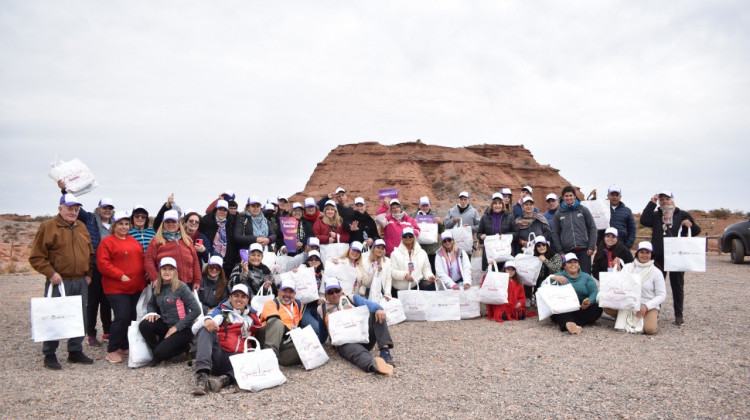 El primer viaje de Turismo Social llevó a 48 adultos mayores a Sierra de las Quijadas