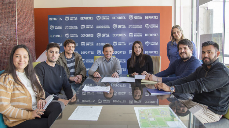 La Secretaría de Deportes se sumó al Plan Forestal “Más Árboles, Más Vida”