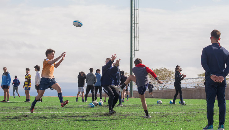 El rugby juvenil concentra y entrena en el Campus ULP