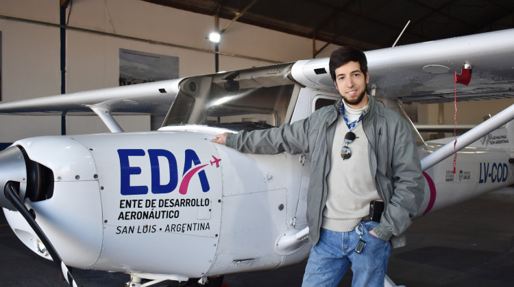 Erik Von Euw, primer alumno de la Escuela de Piloto de San Luis en volar solo