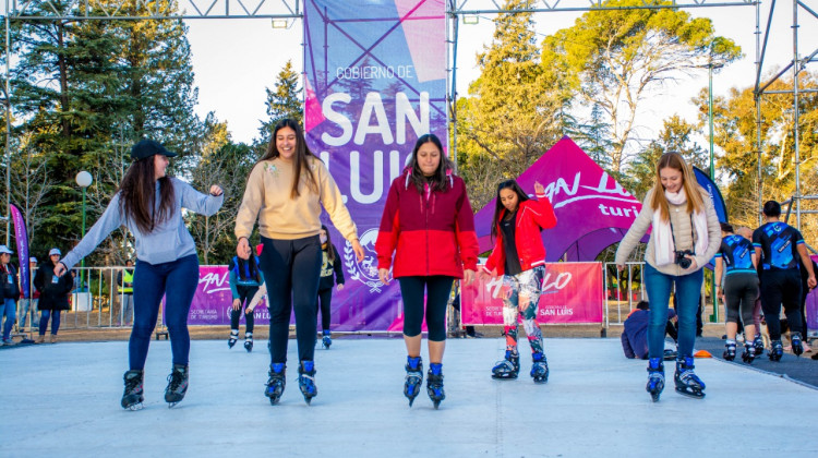 Pista de hielo: una experiencia inolvidable para chicos y grandes