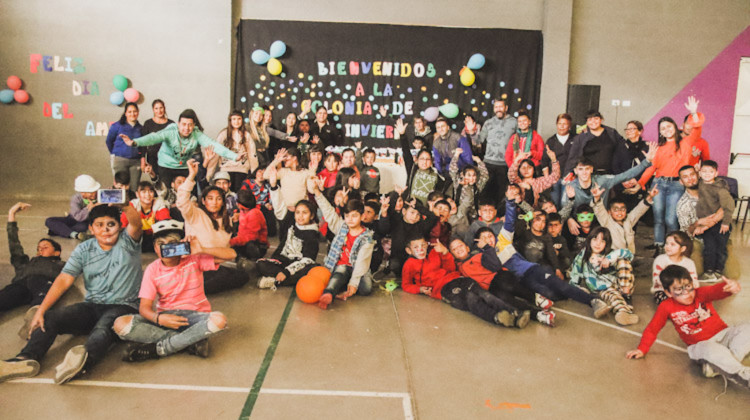 Más de 50 niñas y niños disfrutaron de la Payasa Anacleta y de una súper torta en el barrio “Eva Perón II” de Villa Mercedes