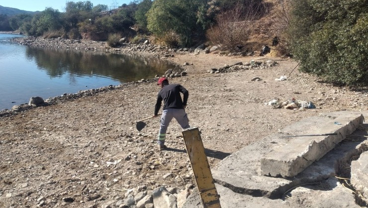 San Luis Agua trabaja en la limpieza del peridique Potrero de los Funes