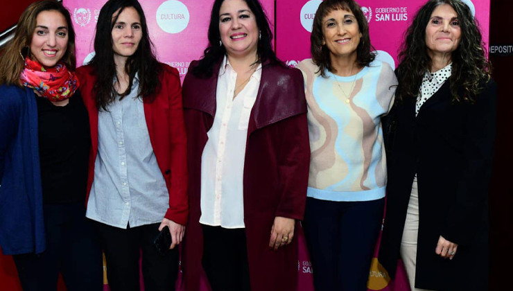 Emociones compartidas durante la presentación del documental “Revelaciones de una maestra”