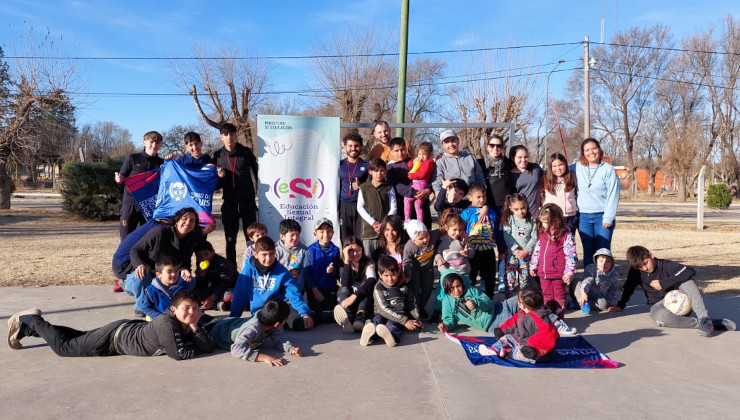 El Ministerio de Educación dictó el taller “La ESI a la cancha” en Juan Jorba