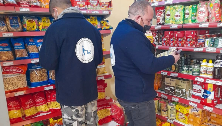 Defensa del Consumidor inspeccionó a dos grandes supermercados en Villa de Merlo