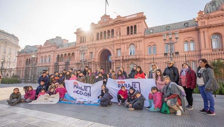 “De tu paraje al Colón”: los alumnos visitaron los puntos más emblemáticos de la ciudad