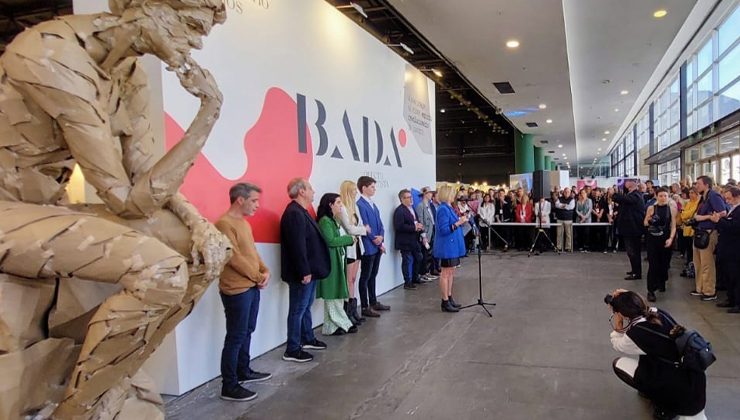 Los paisajes, esculturas y postales entrañables de San Luis atraen en la feria BADA