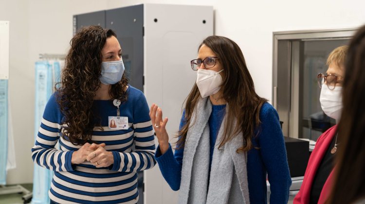 La ministra de las Mujeres, Géneros y Diversidad de la Nación visitó el Hospital Central