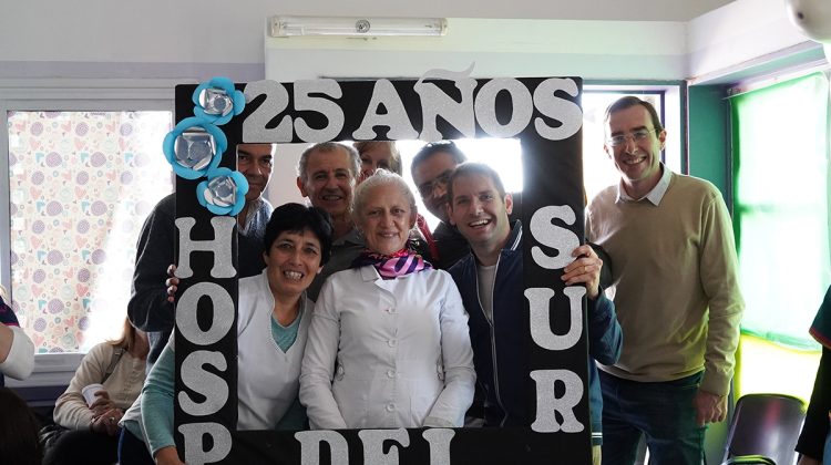 La ministra de Salud acompañó al equipo del Hospital del Sur por su 25° aniversario