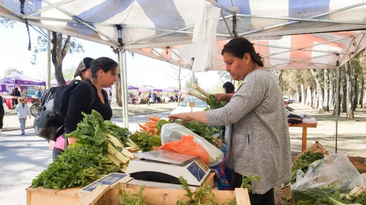 “El Lago” ya recibe a las familias mercedinas en la Feria de Pequeños y Medianos Productores