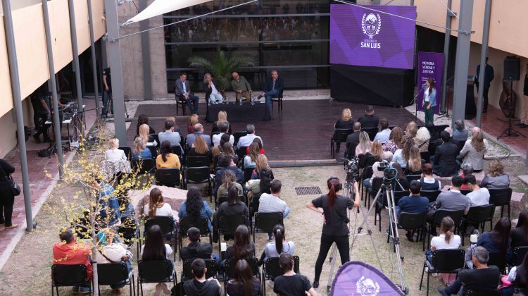 Homenaje, debate y reflexión sobre la lucha por los Derechos Humanos