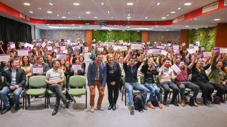 Se entregaron 200 carnets del Curso de Manipulación Higiénica de Alimentos