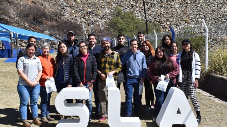 Alumnos de la UNSL visitaron la estación de Piscicultura de Río Grande