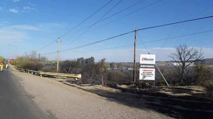 Bomberos y brigadistas trabajaron en los focos ígneos registrados en la provincia 