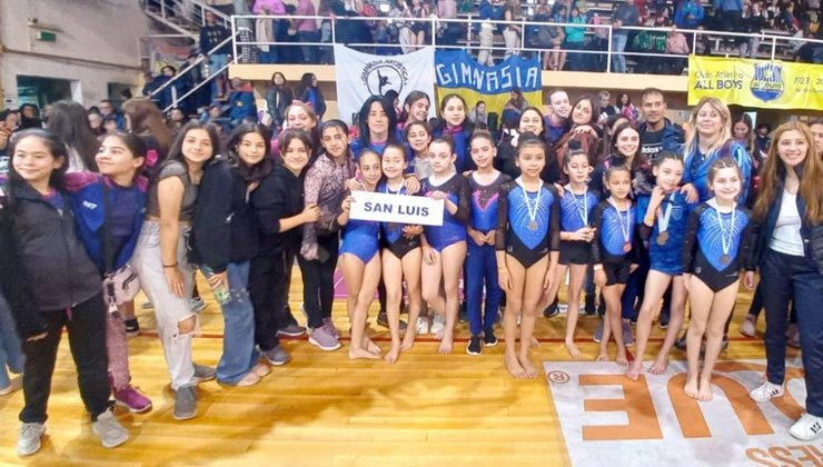 Cierre maravilloso para las gimnastas de la ULP