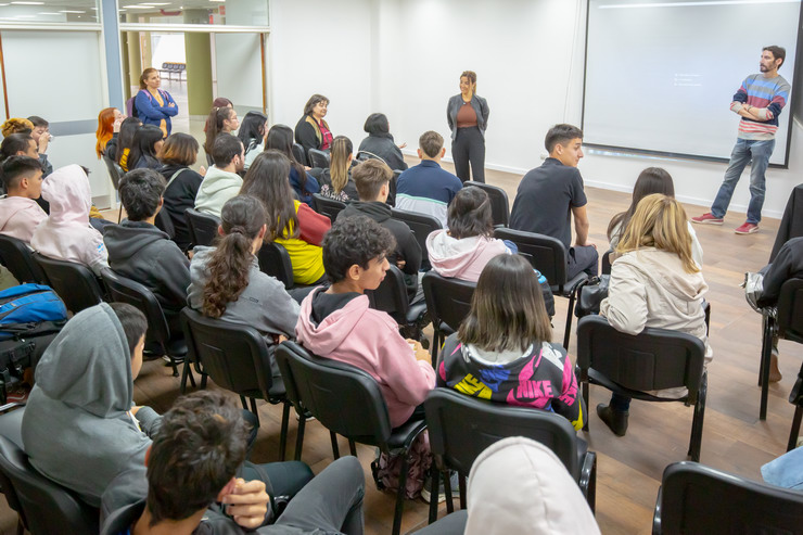 Test vocacional: estudiantes del Colegio N° 13 “Profesor Roberto Moyano” visitaron la ULP