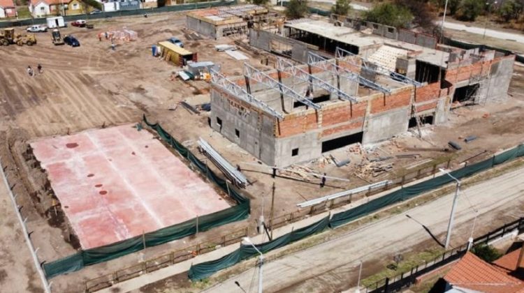 La obra de la escuela del barrio 272 Viviendas de Villa de Merlo tiene un avance de más del 30%