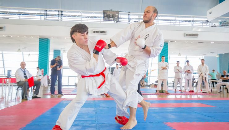 El karate reunió a 200 deportistas en el Campus ULP