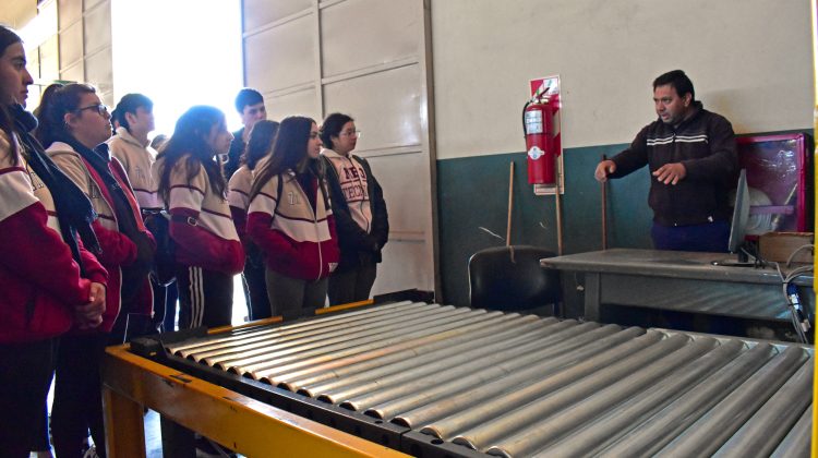 La Zona Primaria Aduanera de San Luis recibió a la EPET Nº 18 de Villa Mercedes