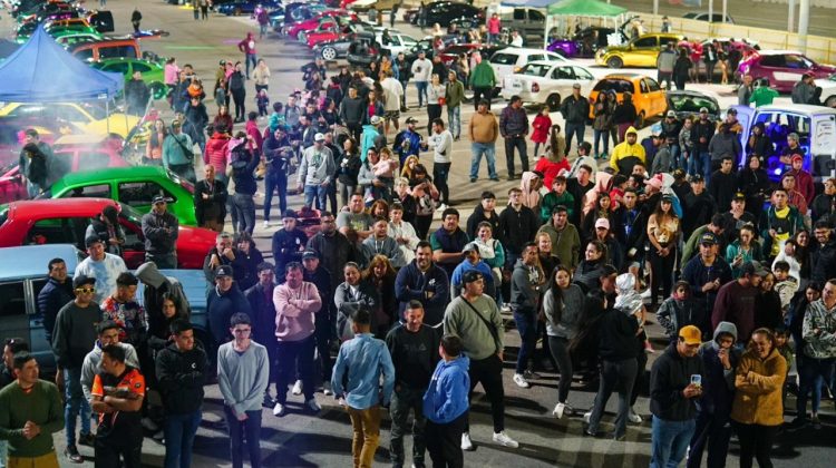 Más de 5000 personas disfrutaron de la vieja y nueva escuela del Tuning