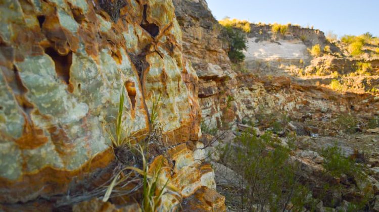 Buscan fortalecer la actividad de productores y artesanos del Mármol Ónix