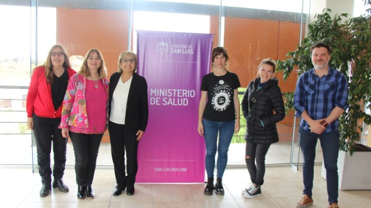 La ministra Dávila recibió a un equipo de la Dirección de Personas Adultas y Mayores de Nación