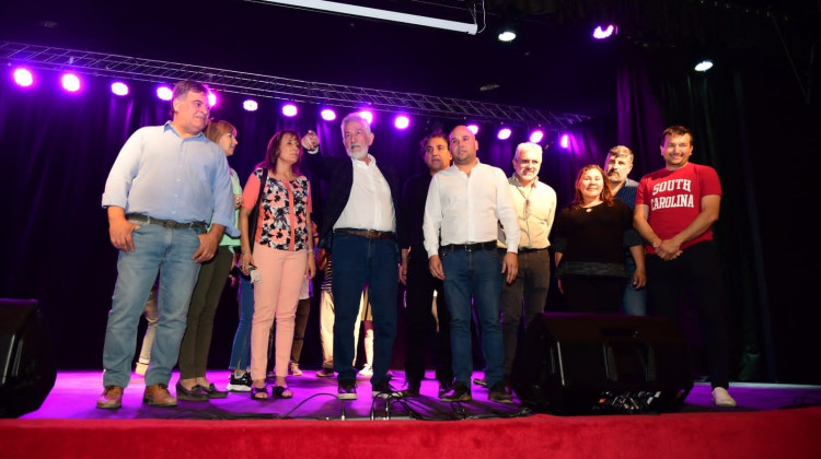 El gobernador inauguró en San Francisco el teatro del Centro Cultural