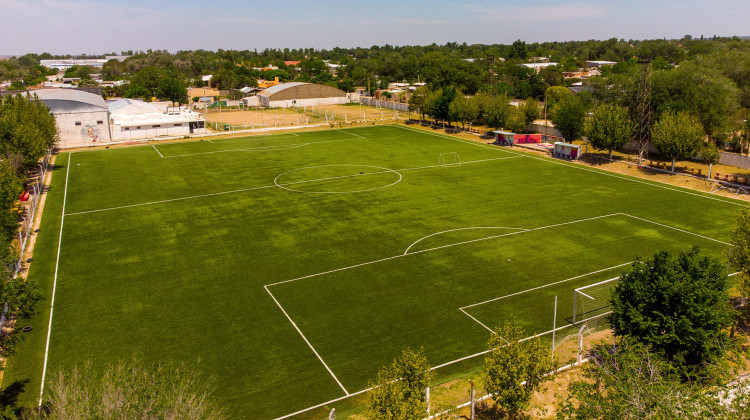 La Toma: “Este club es de todos y gracias al aporte del Gobierno, hoy lo disfrutamos”