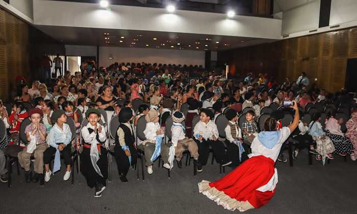 El Jardín de la Escuela Nº 240 Provincia de Corrientes celebró el Día de la Tradición en el Molino