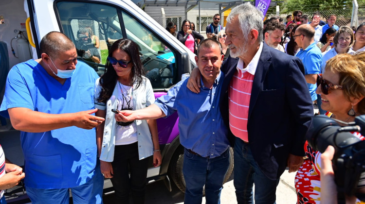 El hospital de La Punta cuenta con una nueva ambulancia