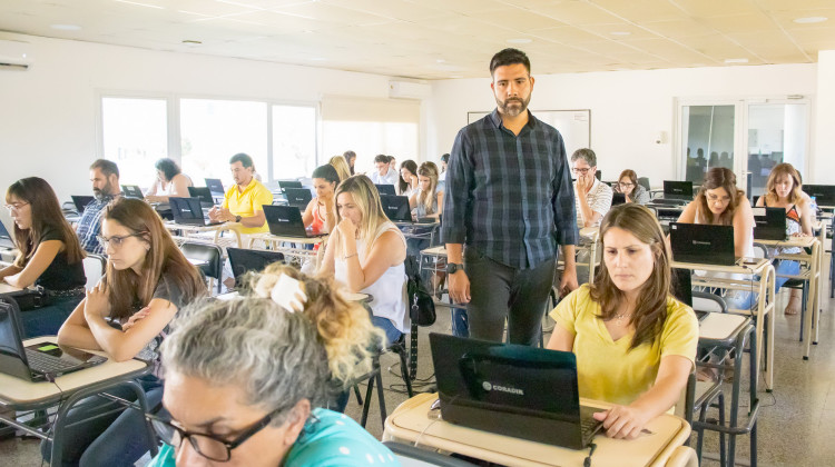 Los abogados rindieron el último examen del año del Posgrado en Derecho Administrativo