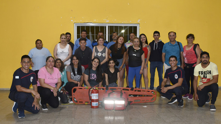 Los bomberos voluntarios de San Martín realizaron su primera capacitación