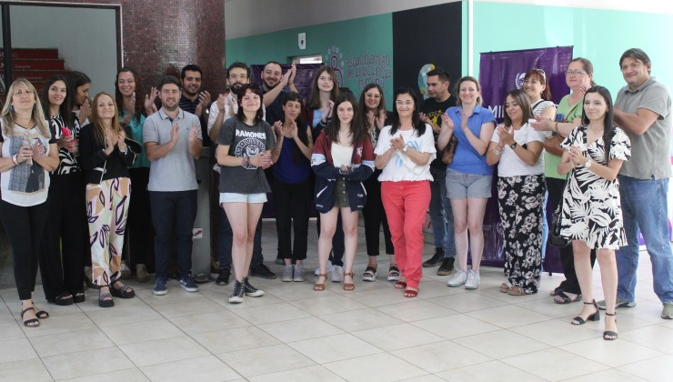 Estudiantes de la “Mixta” inmortalizaron un mural en el Ministerio de Educación