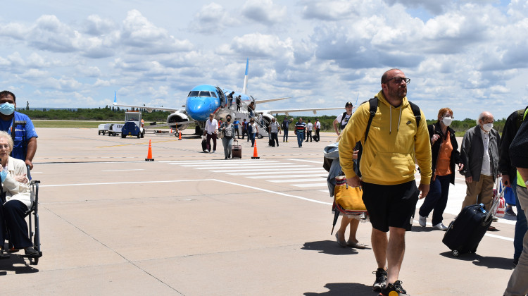 Llegó el primer vuelo regular de Aerolíneas Argentinas al Aeropuerto Valle del Conlara