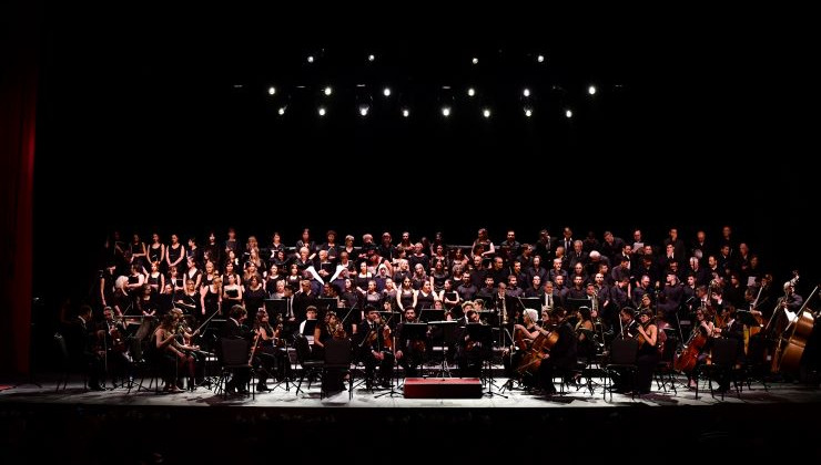 Noche histórica e inolvidable: el Cine Teatro San Luis brindó su primera función