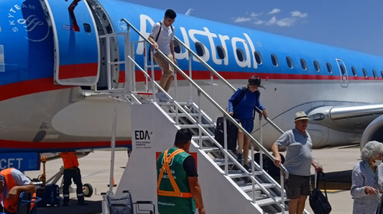 El Aeropuerto Internacional Valle del Conlara recibió dos vuelos de Aerolíneas Argentinas