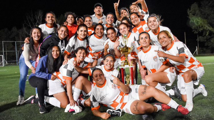 El femenino de Desarrollo Social salió campeón y ascendió a la Categoría A de la Liga Sanluiseña