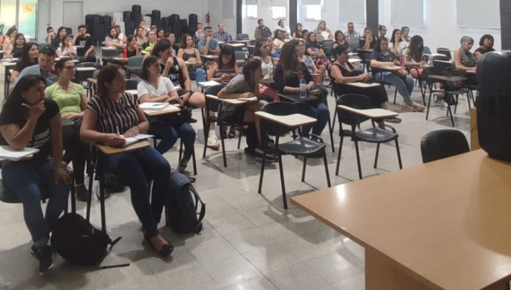 Estudiantes del IFDC San Luis se interiorizaron sobre los créditos para emprendedores