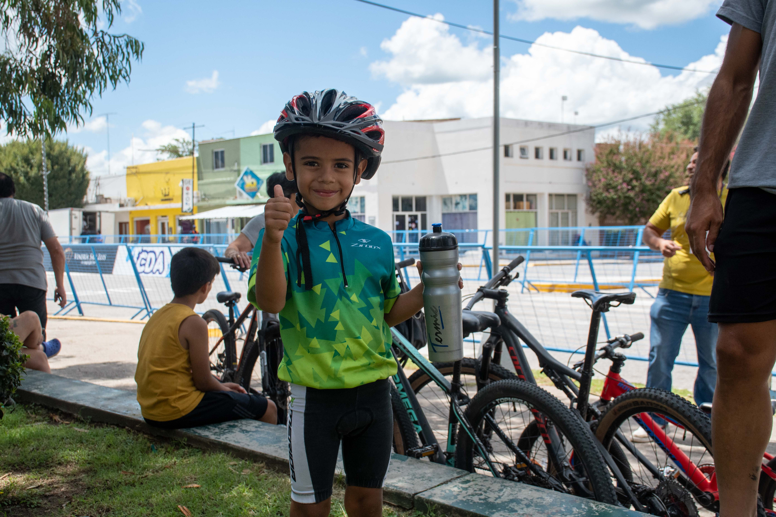Vuelta del Porvenir: La Toma vibró con la segunda etapa junto a los mejores de Sudamérica 