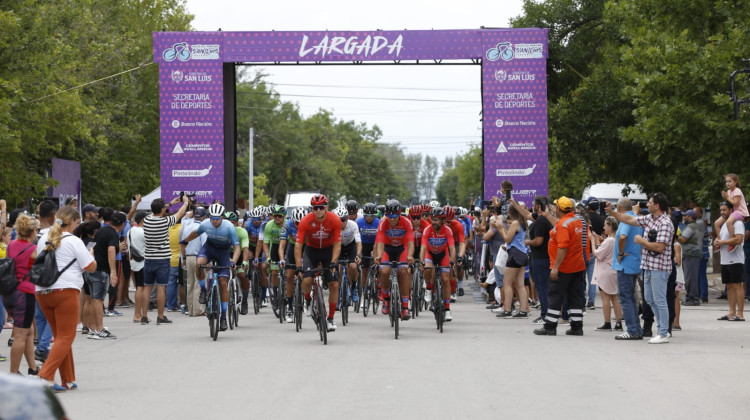 En Tilisarao largó la 3ª Vuelta del Porvenir