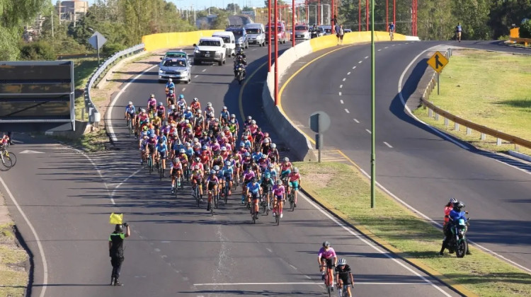 La uruguaya Paola Silva se quedó con la Vuelta del Porvenir femenina